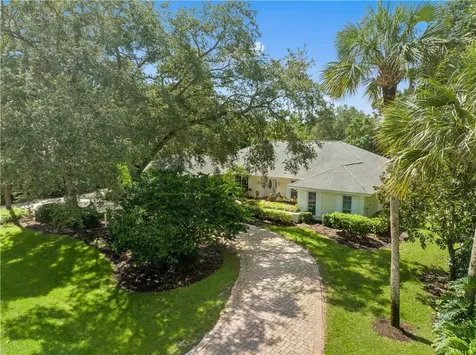 4367 2nd Square SW Vero Beach FL 32968