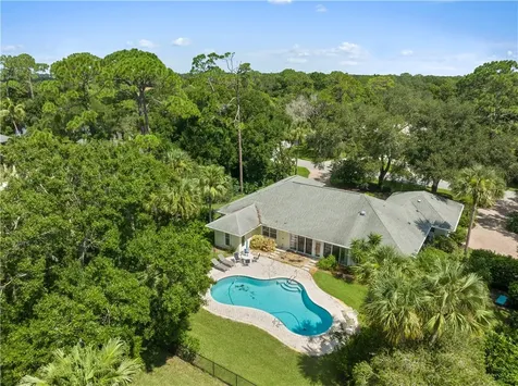 4367 2nd Square SW Vero Beach FL 32968