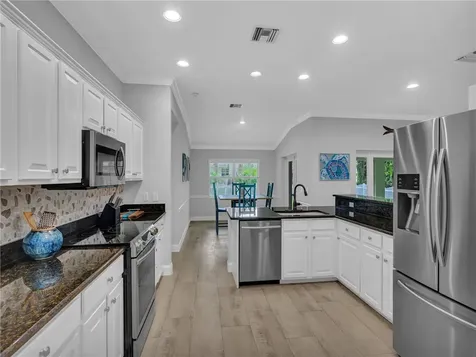 340 40th Court SW Vero Beach FL 32968