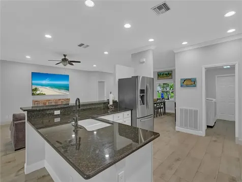 340 40th Court SW Vero Beach FL 32968