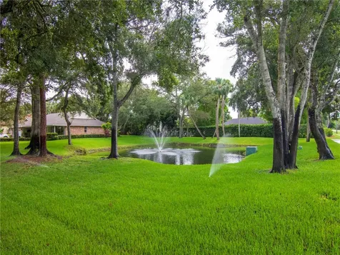 340 40th Court SW Vero Beach FL 32968