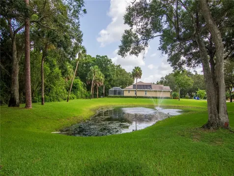 340 40th Court SW Vero Beach FL 32968
