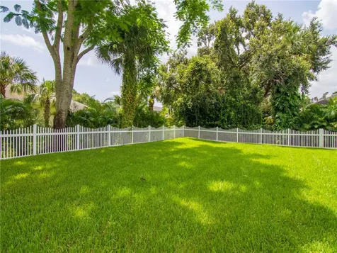 340 40th Court SW Vero Beach FL 32968