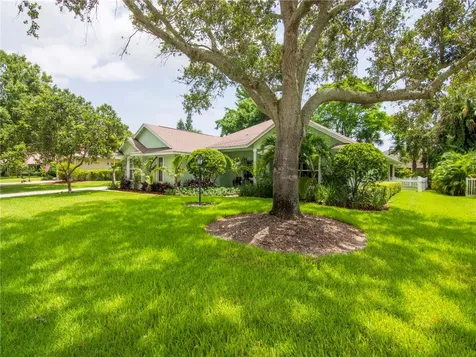 340 40th Court SW Vero Beach FL 32968