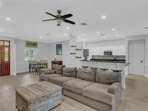 340 40th Court SW Vero Beach FL 32968