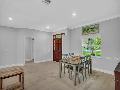 340 40th Court SW Vero Beach FL 32968