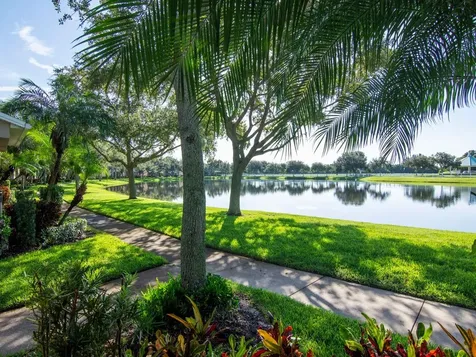 1690 Pointe West Way Vero Beach FL 32966