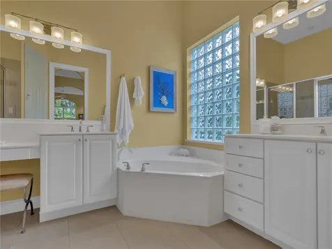1397 W Island Club Square Vero Beach FL 32963