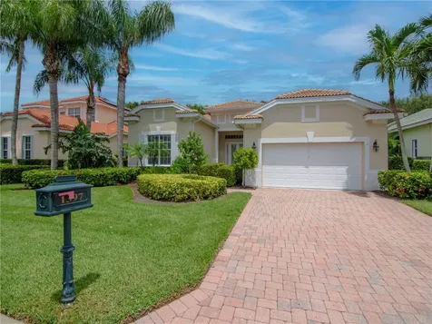 1397 W Island Club Square Vero Beach FL 32963