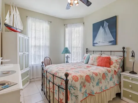 5525 W 1st Square SW Vero Beach FL 32968