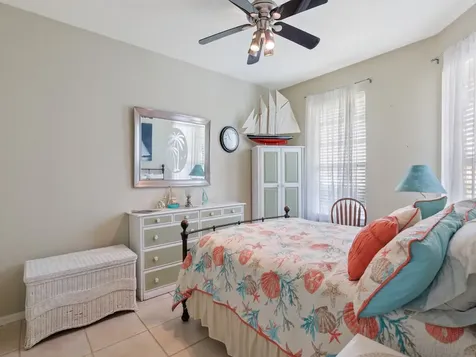 5525 W 1st Square SW Vero Beach FL 32968