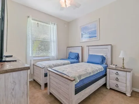 5525 W 1st Square SW Vero Beach FL 32968