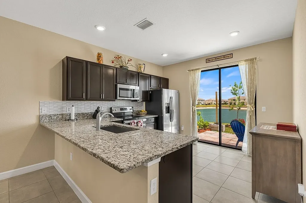 10096 W Villa Circle Vero Beach FL 32966