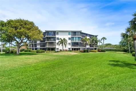 1825 Mooringline Drive Vero Beach FL 32963