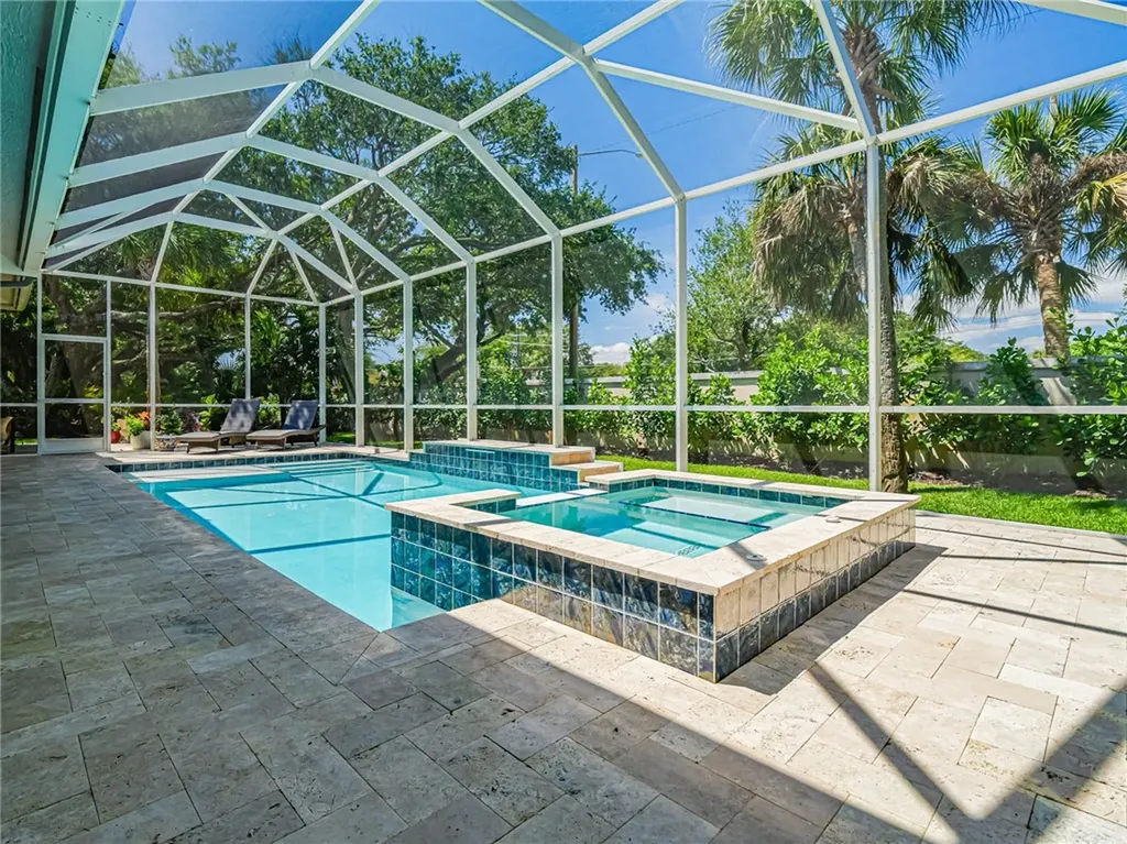 1215 Admirals Walk Vero Beach FL 32963