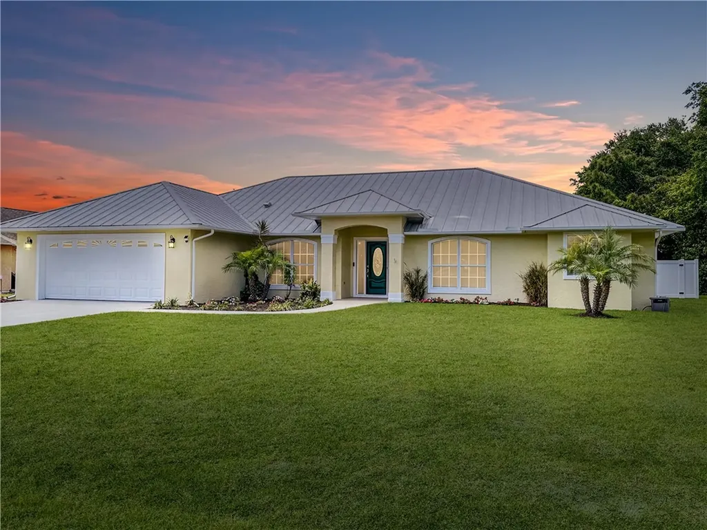 5306 Echo Pines Circle W Fort Pierce FL 34951