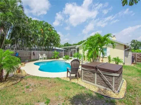 2915 Atlantic Boulevard Vero Beach FL 32960