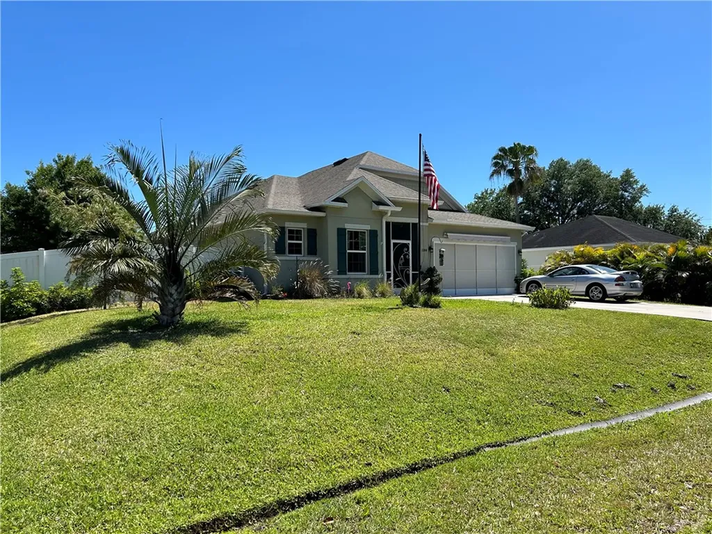 1084 Persian Lane Sebastian FL 32958
