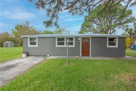 1561 5th Court Vero Beach FL 32960