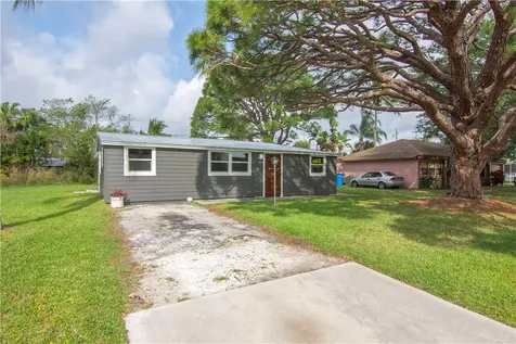 1561 5th Court Vero Beach FL 32960