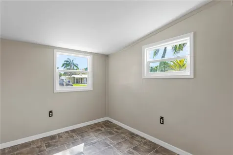 1561 5th Court Vero Beach FL 32960