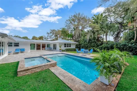 726 Riomar Drive Vero Beach FL 32963