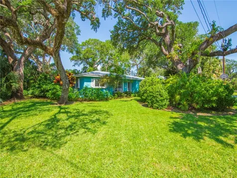 9555 Frangipani Drive Vero Beach FL 32963
