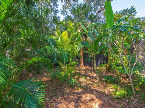 9555 Frangipani Drive Vero Beach FL 32963