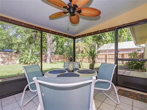 365 13th Avenue Vero Beach FL 32962