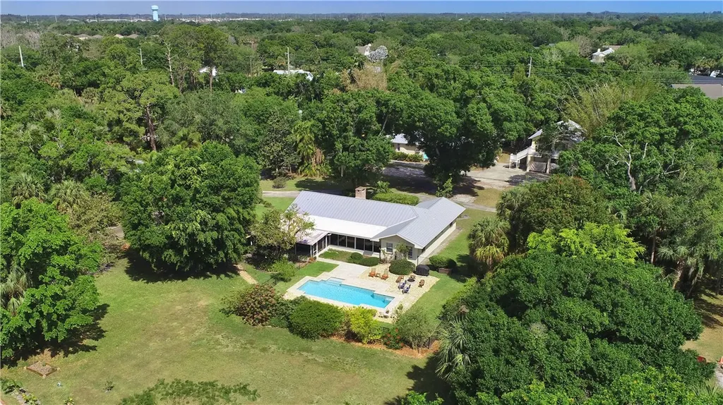 1140 49th Avenue Vero Beach FL 32966