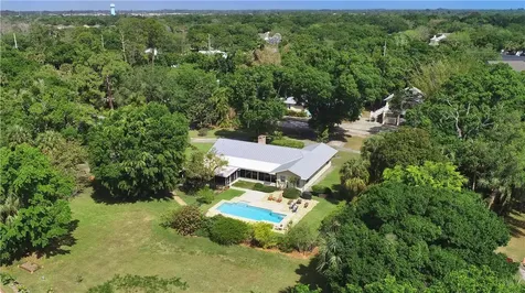 1140 49th Avenue Vero Beach FL 32966