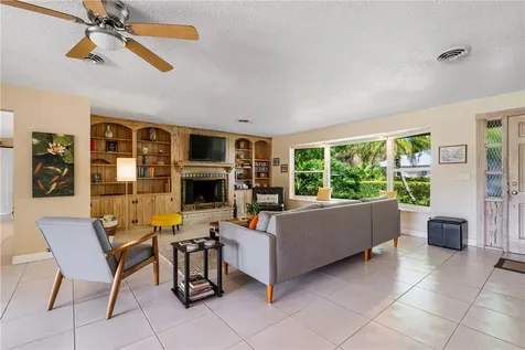 1140 49th Avenue Vero Beach FL 32966