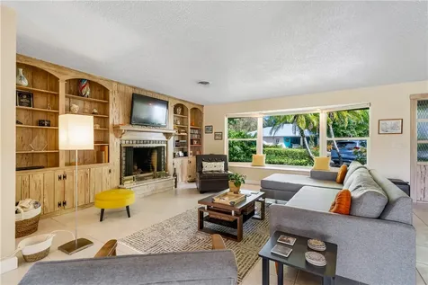 1140 49th Avenue Vero Beach FL 32966