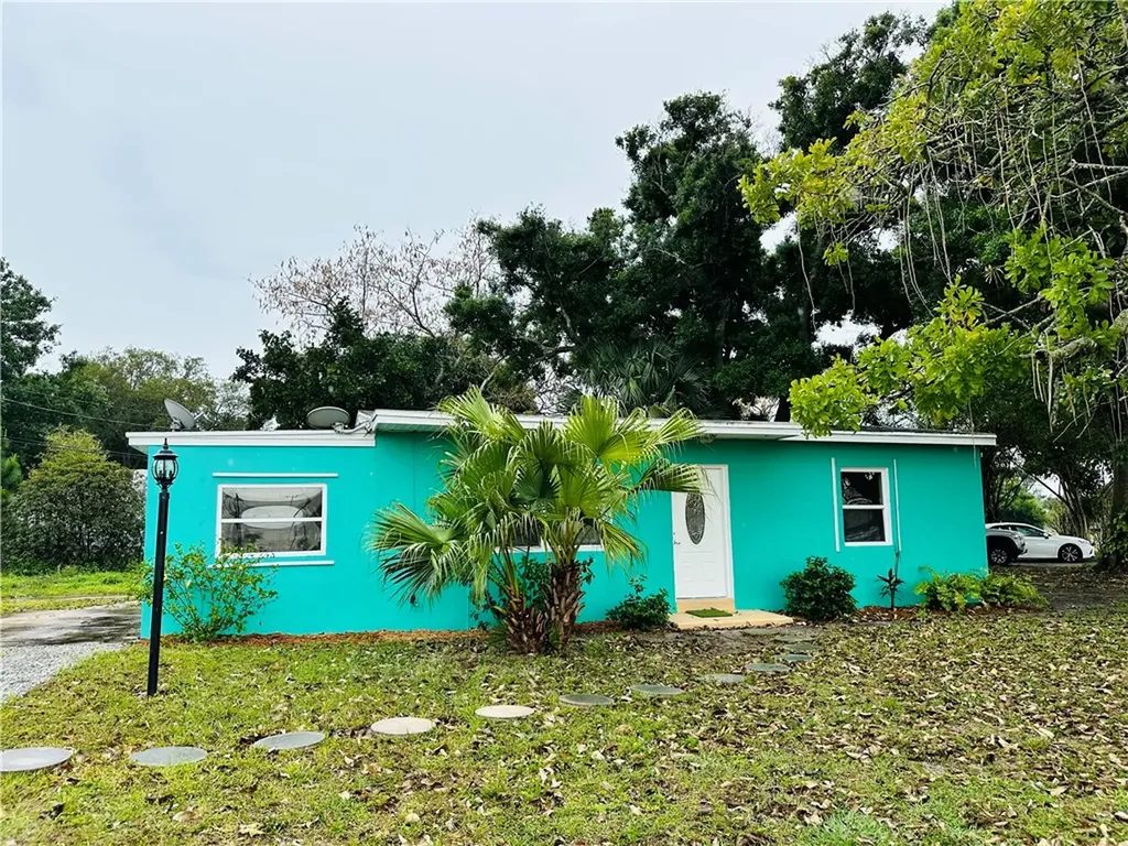 1476 16th Avenue Vero Beach FL 32960