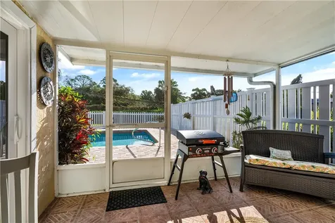 356 10th Court Vero Beach FL 32962