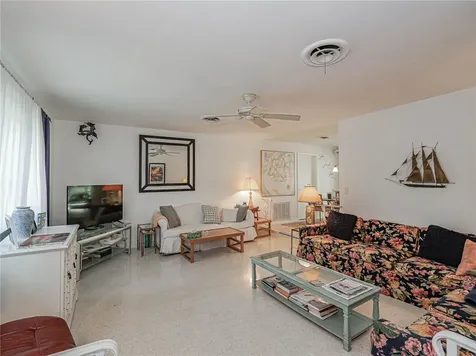 915 Jasmine Lane Vero Beach FL 32963