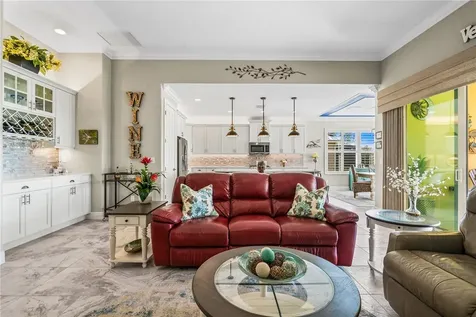 294 11th Square SW Vero Beach FL 32962