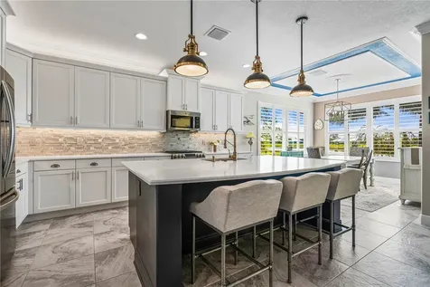 294 11th Square SW Vero Beach FL 32962