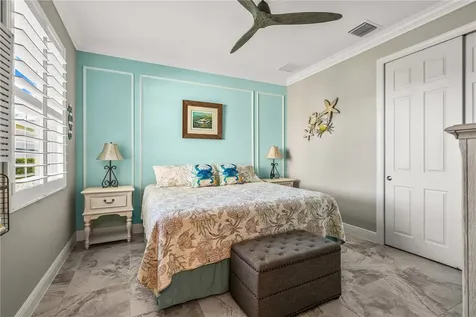 294 11th Square SW Vero Beach FL 32962