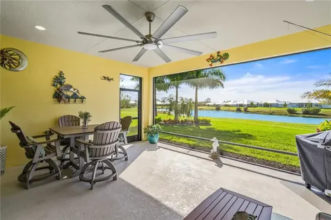 294 11th Square SW Vero Beach FL 32962