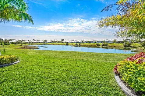 294 11th Square SW Vero Beach FL 32962