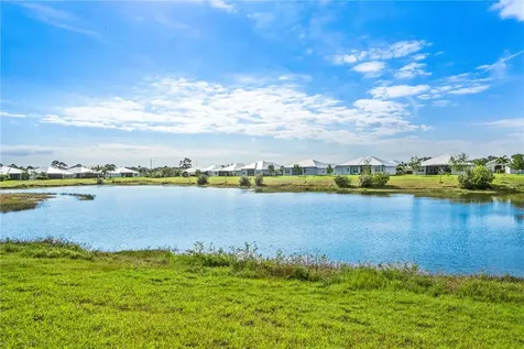 294 11th Square SW Vero Beach FL 32962
