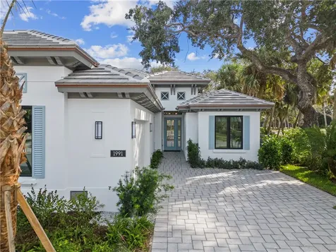 1926 Frosted Turquoise Way Vero Beach FL 32963