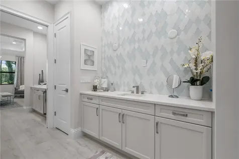 1926 Frosted Turquoise Way Vero Beach FL 32963