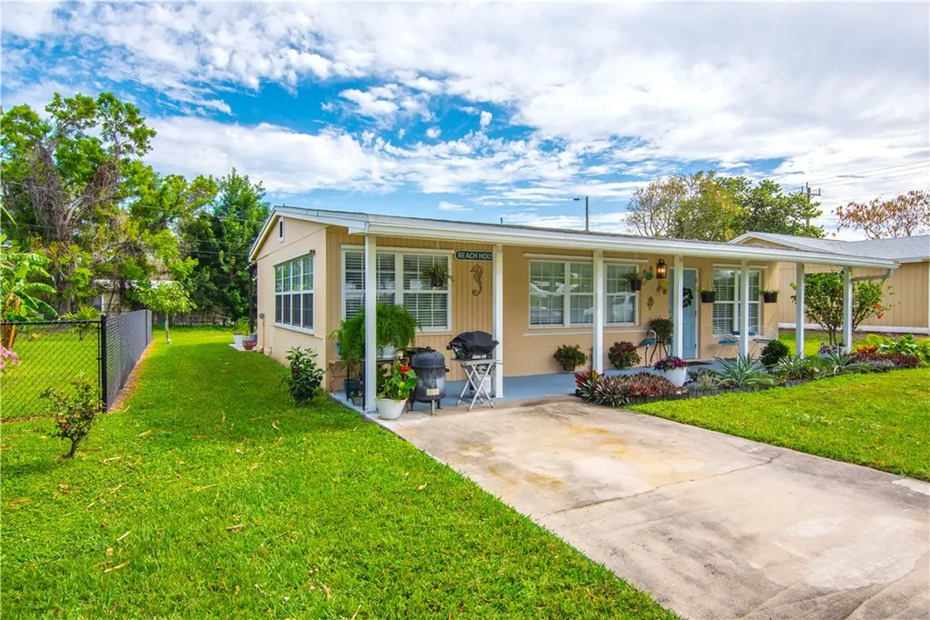 1320 4th Avenue Vero Beach FL 32960