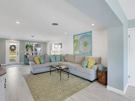610 Honeysuckle Lane Vero Beach FL 32963