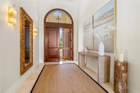 365 Riverway Court Vero Beach FL 32963