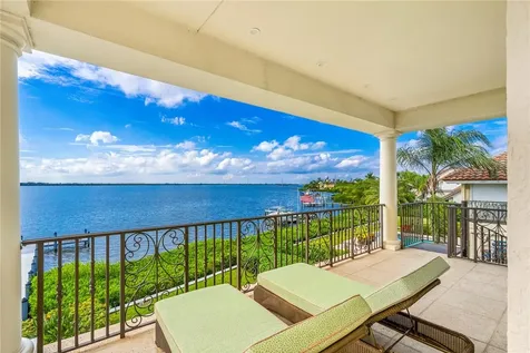 365 Riverway Court Vero Beach FL 32963