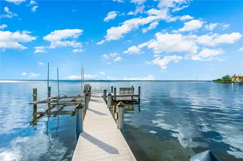 365 Riverway Court Vero Beach FL 32963
