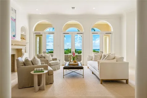 365 Riverway Court Vero Beach FL 32963